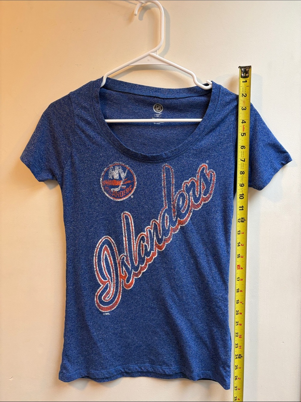 Islanders Women's  Girls Blue Short Sleeve Tee Small like petite long t shirt